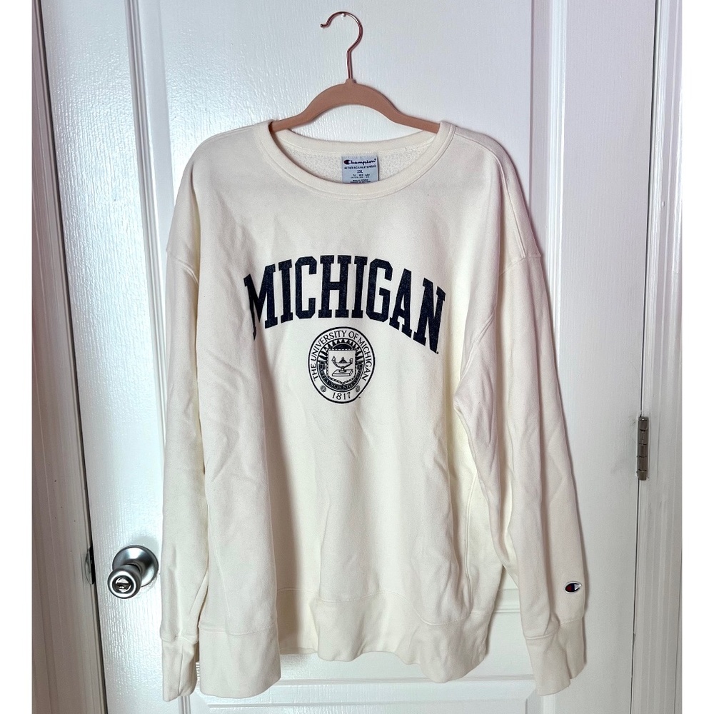 University of Michigan Reverse Weave Creme and Navy Crewneck Sweatshirt 2XL
